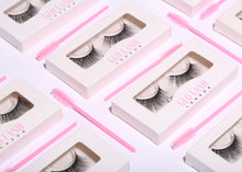 Load image into Gallery viewer, DAY GLAM STRIP LASHES
